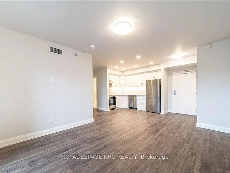 5698 Main St #508 — Photo 5