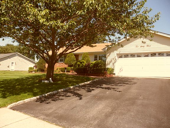 4th image of 263 Clarinet Ln