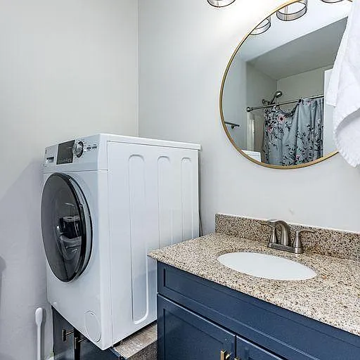 5983 Dixon Dr — Photo 40