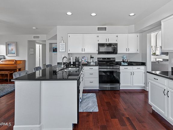3rd image of 7728 W JULIE Drive