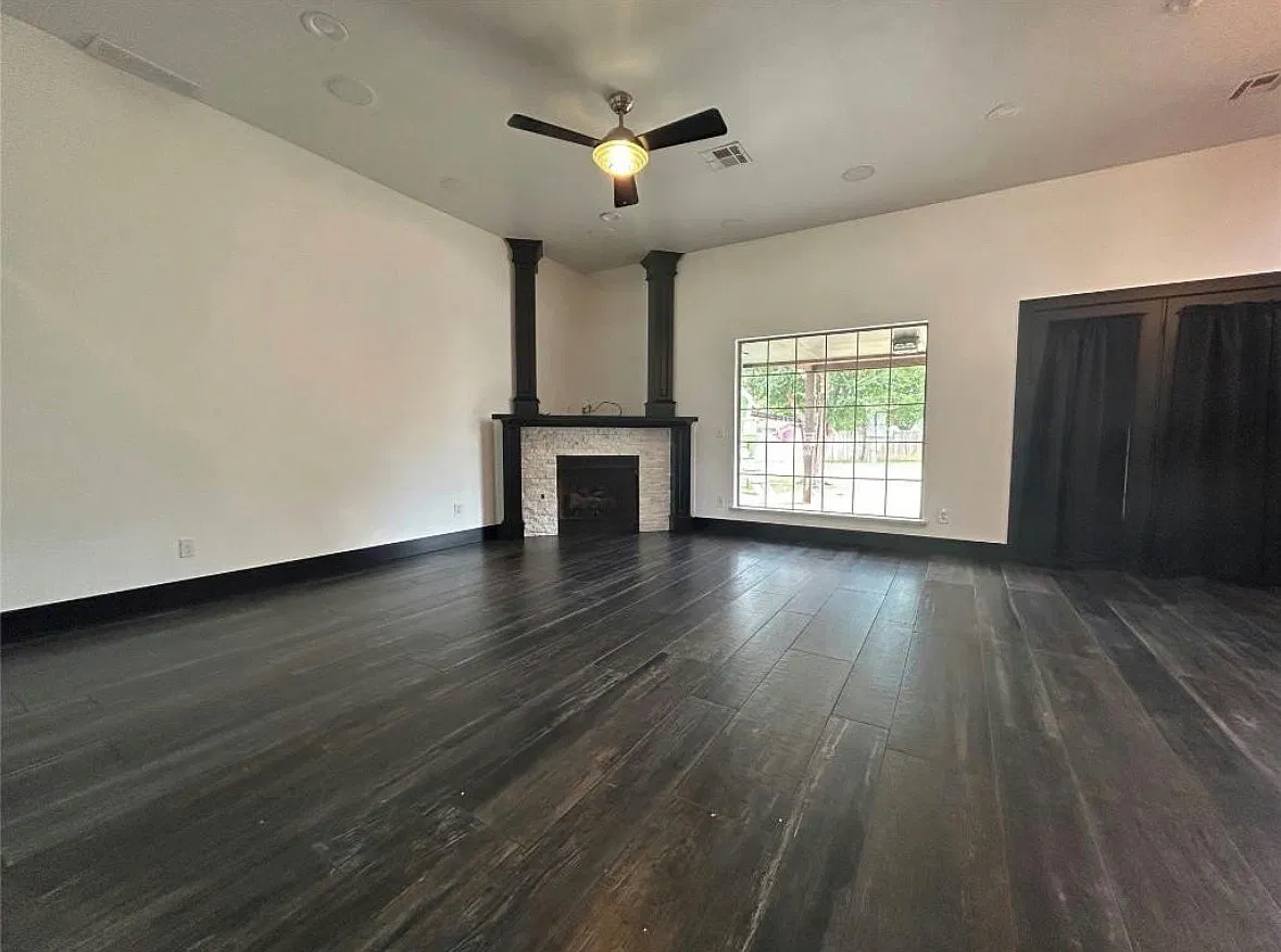 3 bed, 1833 sqft, $1,900 — Photo 2
