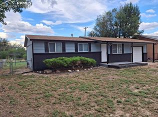 1401 Maxwell St, Colorado Springs, CO 80906