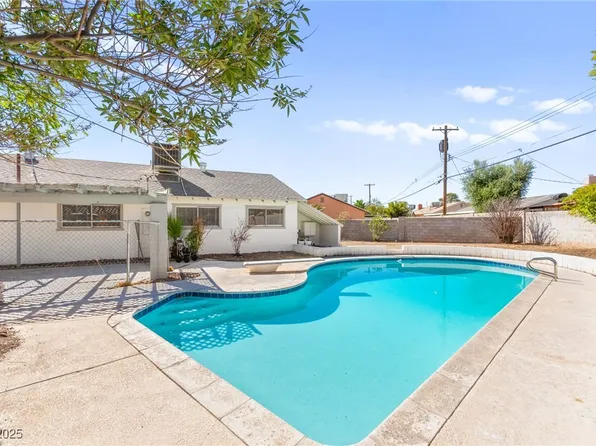 2008 El Mirador St, Las Vegas, NV 89102