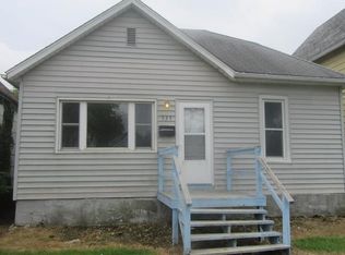 535 2nd Ave S, Clinton, IA 52732