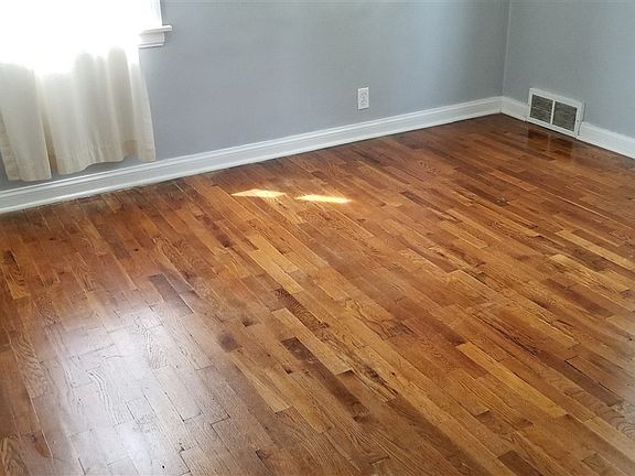 3rd image of 6221 S Case Ave