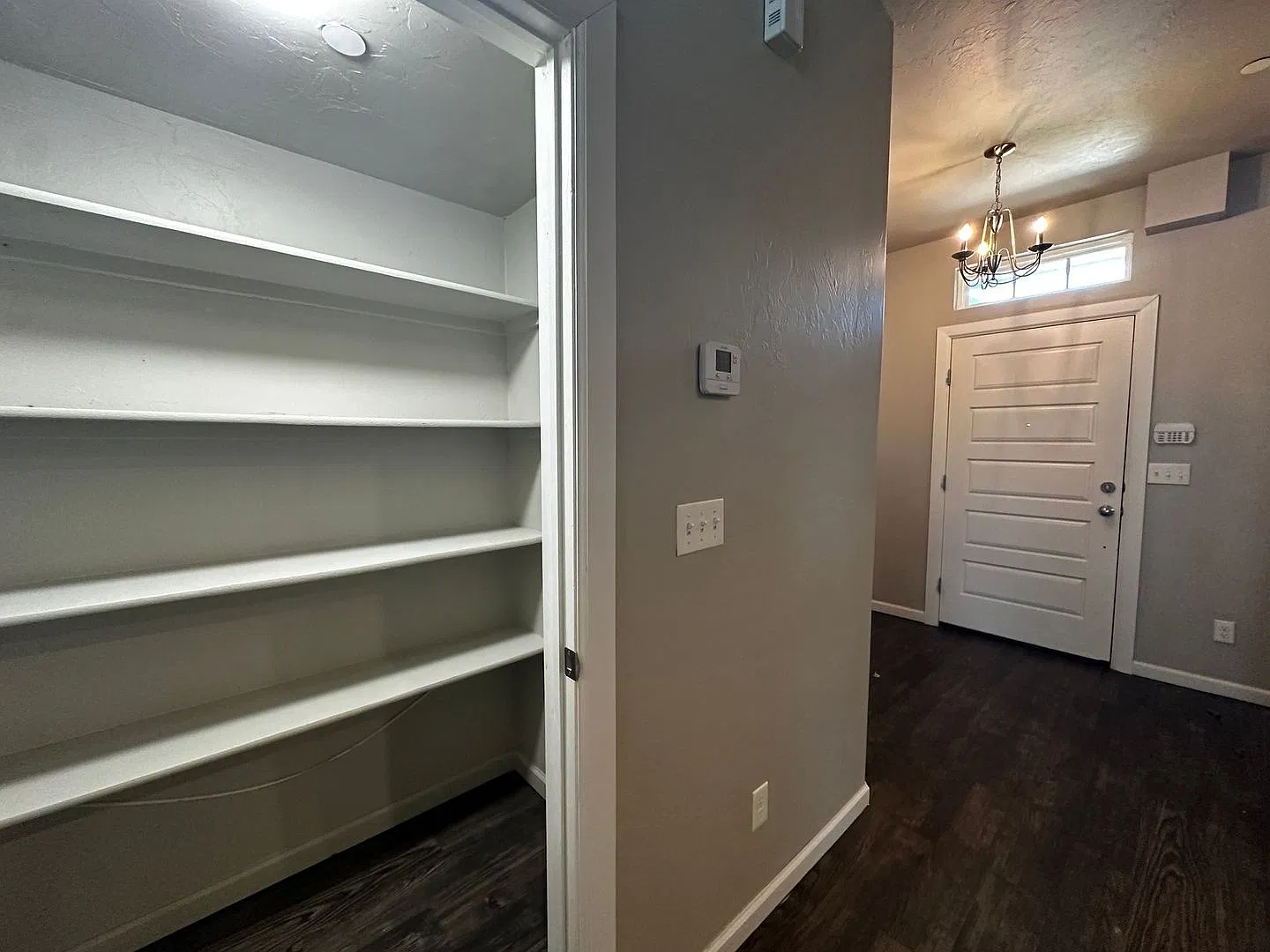 3 Bed 2.5 Bath 1 Car Garage Storm Shelter & Moore Schools — Photo 2
