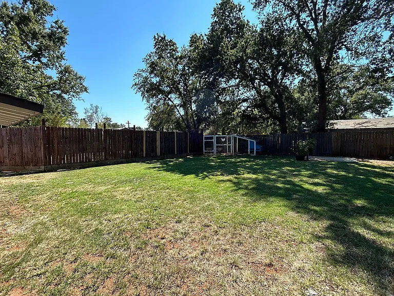 7252 Lincoln Blvd — Photo 10