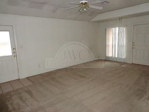 4th image of 2602 Lucille Dr Unit B