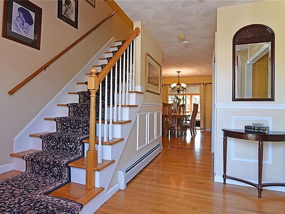 4th image of 9 N Pasture Ln