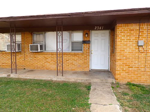2341 NW Bell Ave Photo 1