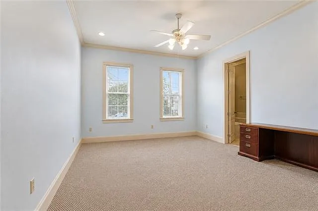 1111 Dante St — Photo 5