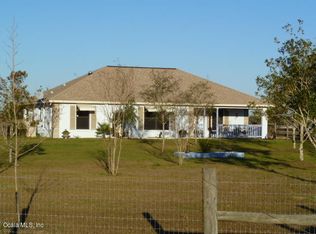 2051 SE 119th Ave, Morriston, FL 32668