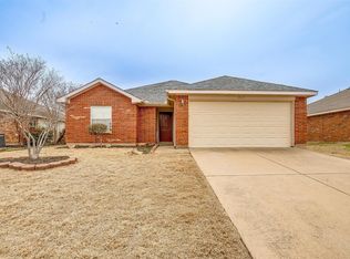 1021 Ridge Top Dr, Burleson, TX 76028
