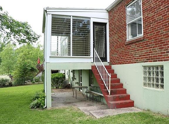 3rd image of 10028 Lakeshire Dr