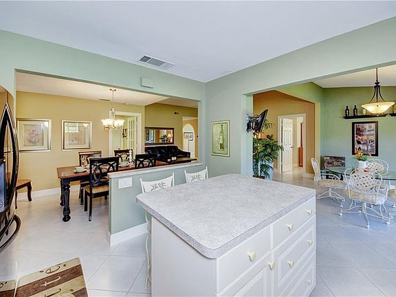 5th image of 2594 SW Bobalink Cir
