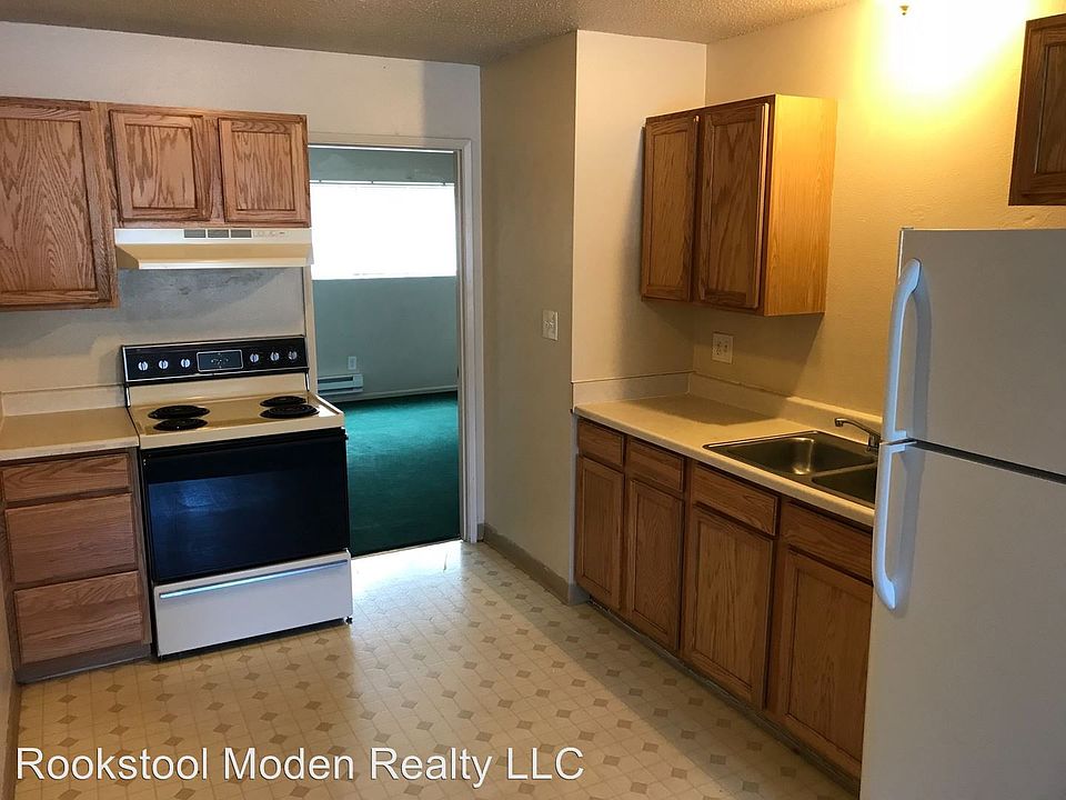 2nd image of 220 N 4th St APT 17