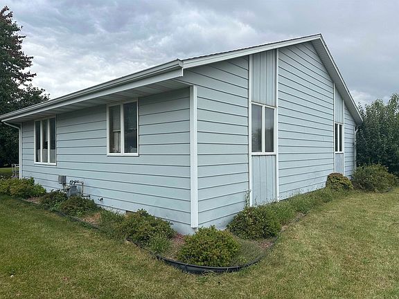 2nd image of 4003 Mackinac Dr