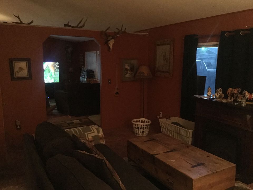 1st image of 120 E Walnut Ave