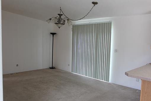 4th image of 307 Deer Lodge Ave