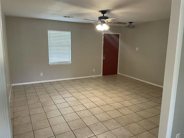 8915 Reamer St — Photo 2