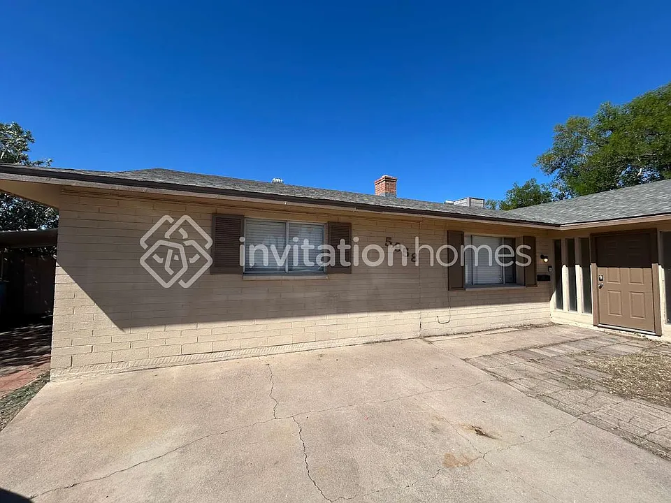 5958 W Hazelwood St