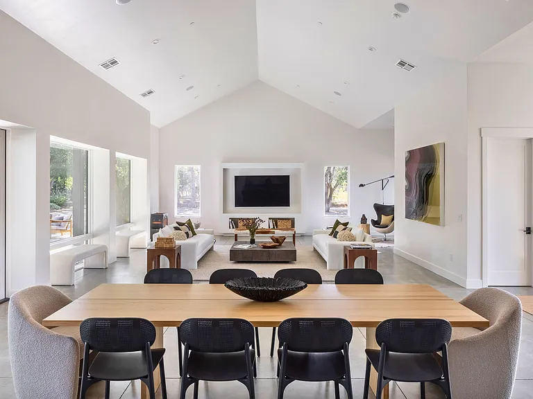 Fisher Ln — Photo 8
