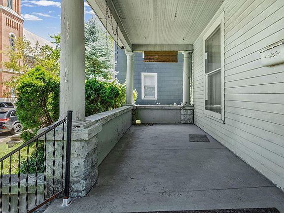 4th image of 629 North St