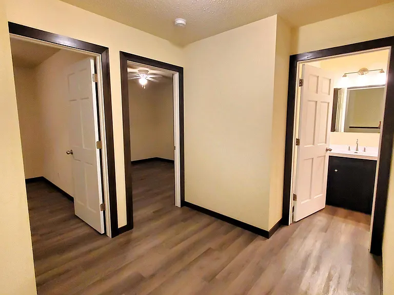 301 S Wasson Ln #D — Photo 5