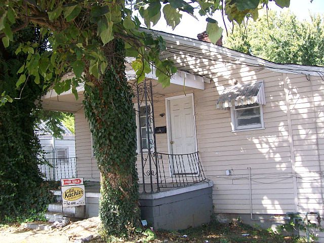 1st image of 1217 Forest Ave