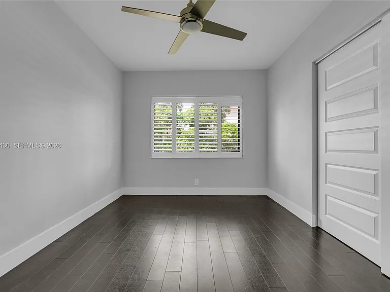 549 NE 12th Ave — Photo 39