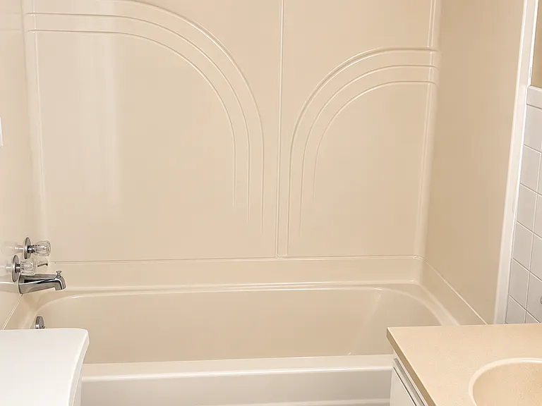 1120 N Cedar St — Photo 3