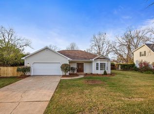 204 Woodleigh Rd, Dothan, AL 36305