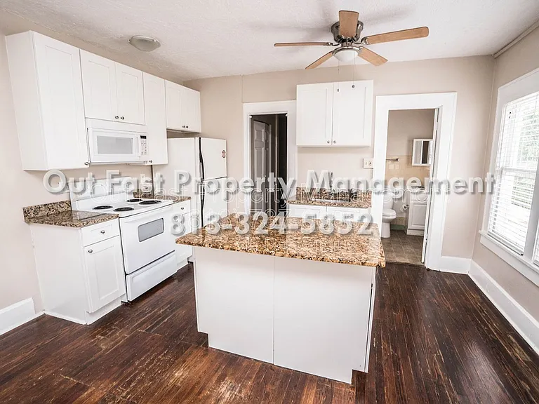 549 2nd St N #3 — Photo 8