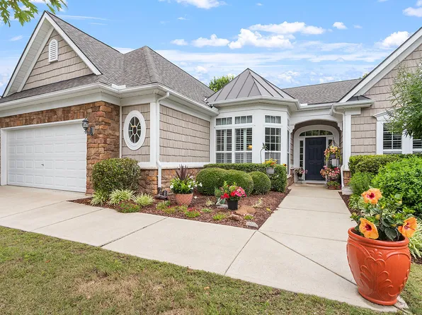 122 Beckingham Loop, Cary, NC 27519
