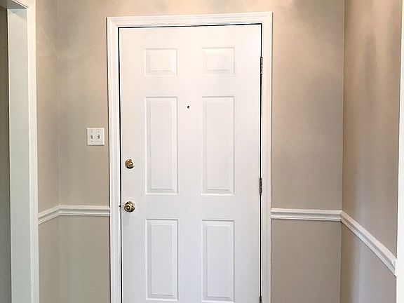 3rd image of 148 Moss Creek Ct