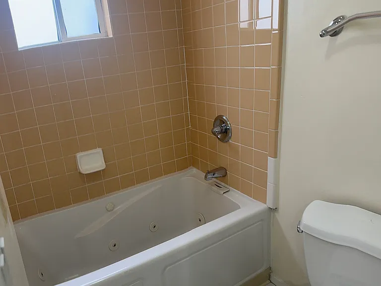 616 N Sycamore Ave #1 — Photo 17