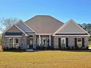 5762 Orchard Ln W, Grand Bay, AL 36541