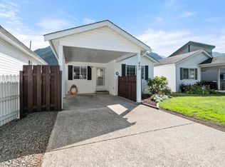 480 Coquihalla St, Hope, BC V0X 1L0