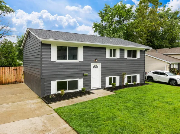 2689 Glenbriar St, Columbus, OH 43232
