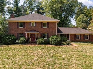 1209 Meadowbrook Rd, Waynesboro, VA 22980