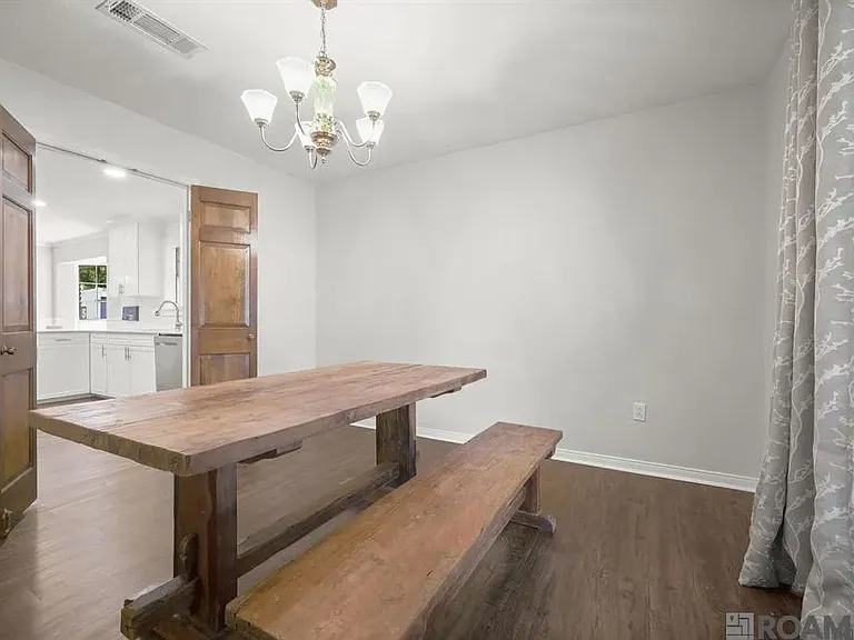 1369 Crescent Dr — Photo 13