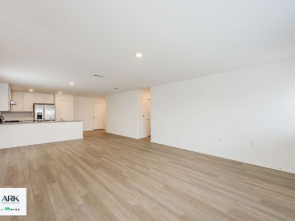 4th image of 11915 Cink Dr