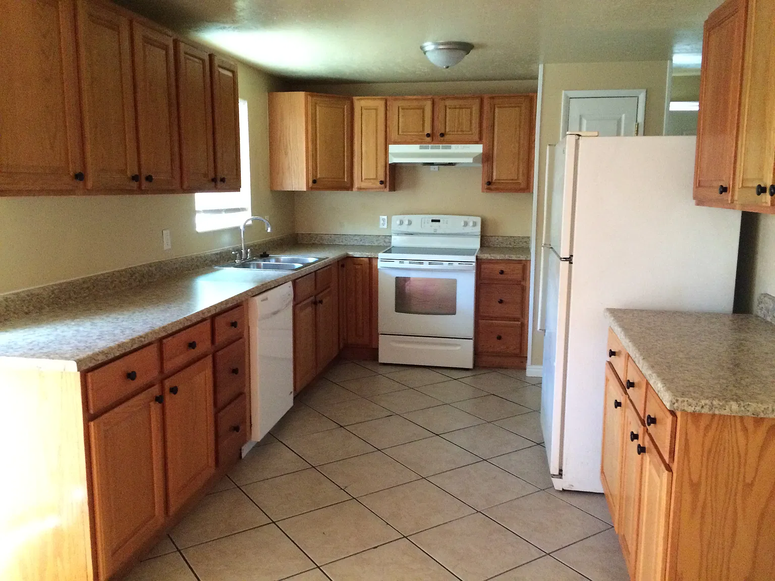 4323 S 4710 W — Photo 4