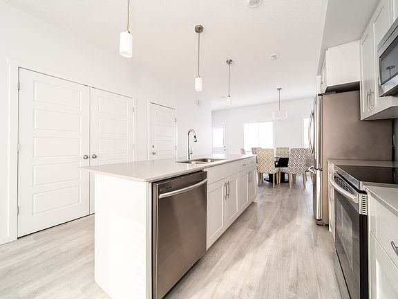 4th image of 4076 Chappelle Grn SW #M