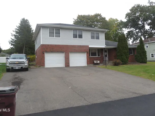 20 Ledgewood Drive, Albany, NY 12205