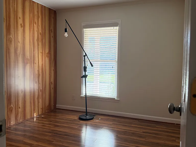 209 Marlowe Dr — Photo 15
