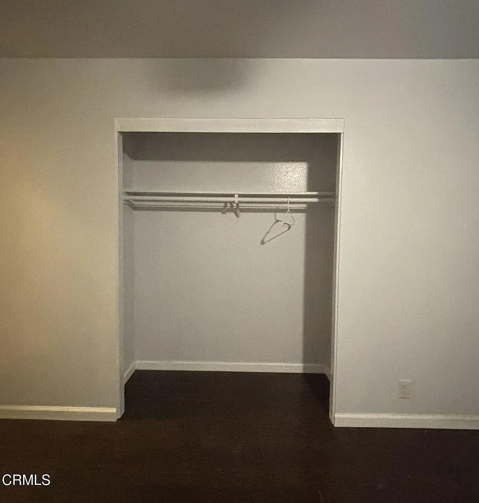 2 bed, 2.0 bath, 2363 sqft, $1,400 — Photo 3