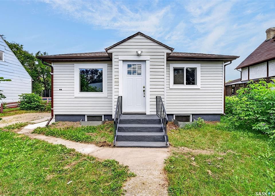 1st image of 584 7th STREET E