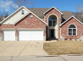 4832 Romaine Spring Dr, Fenton, MO 63026