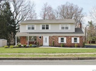 63 Hamilton Ave, Tappan, NY 10983